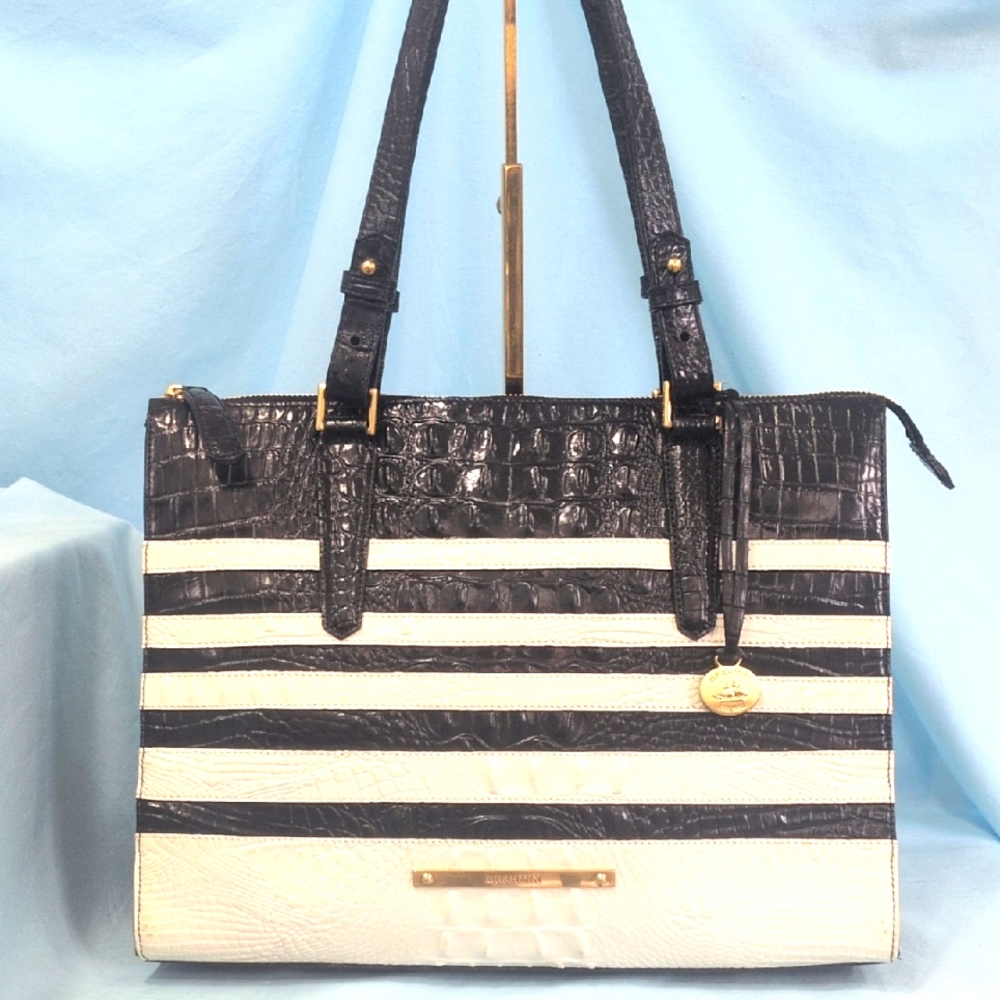 EUC Brahmin Anywhere Tote in Black Corsica
